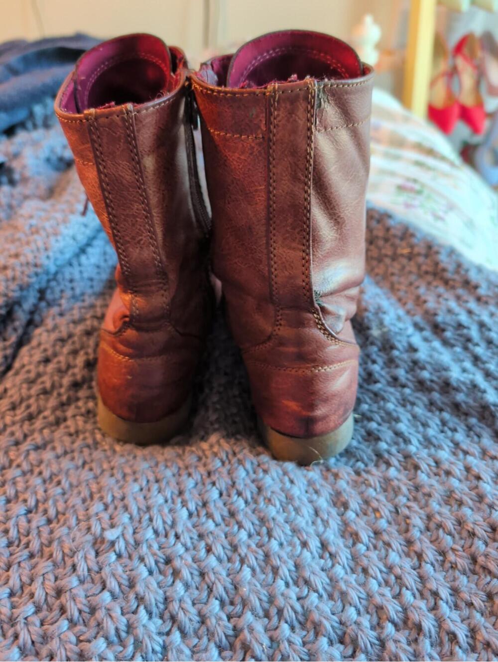Mossimo Maroon Combat Boots With Zip - Picture 4 of 8